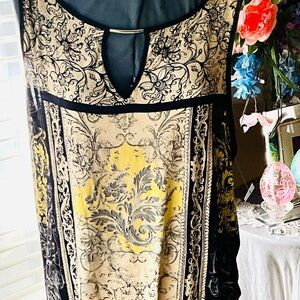 Elegant Black and Yellow Patterned Dress